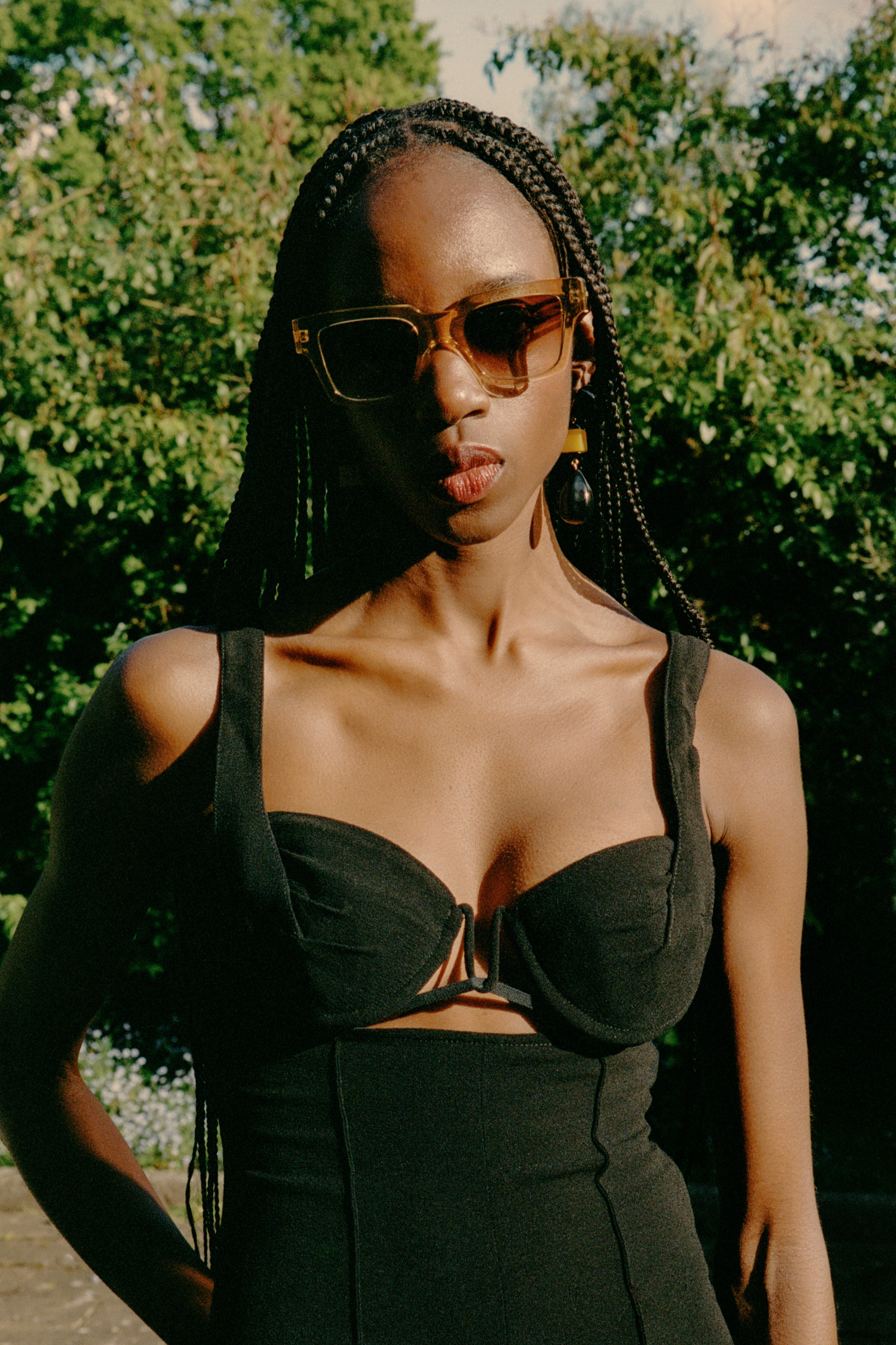 Mahi Sunglasses in Dark Gold