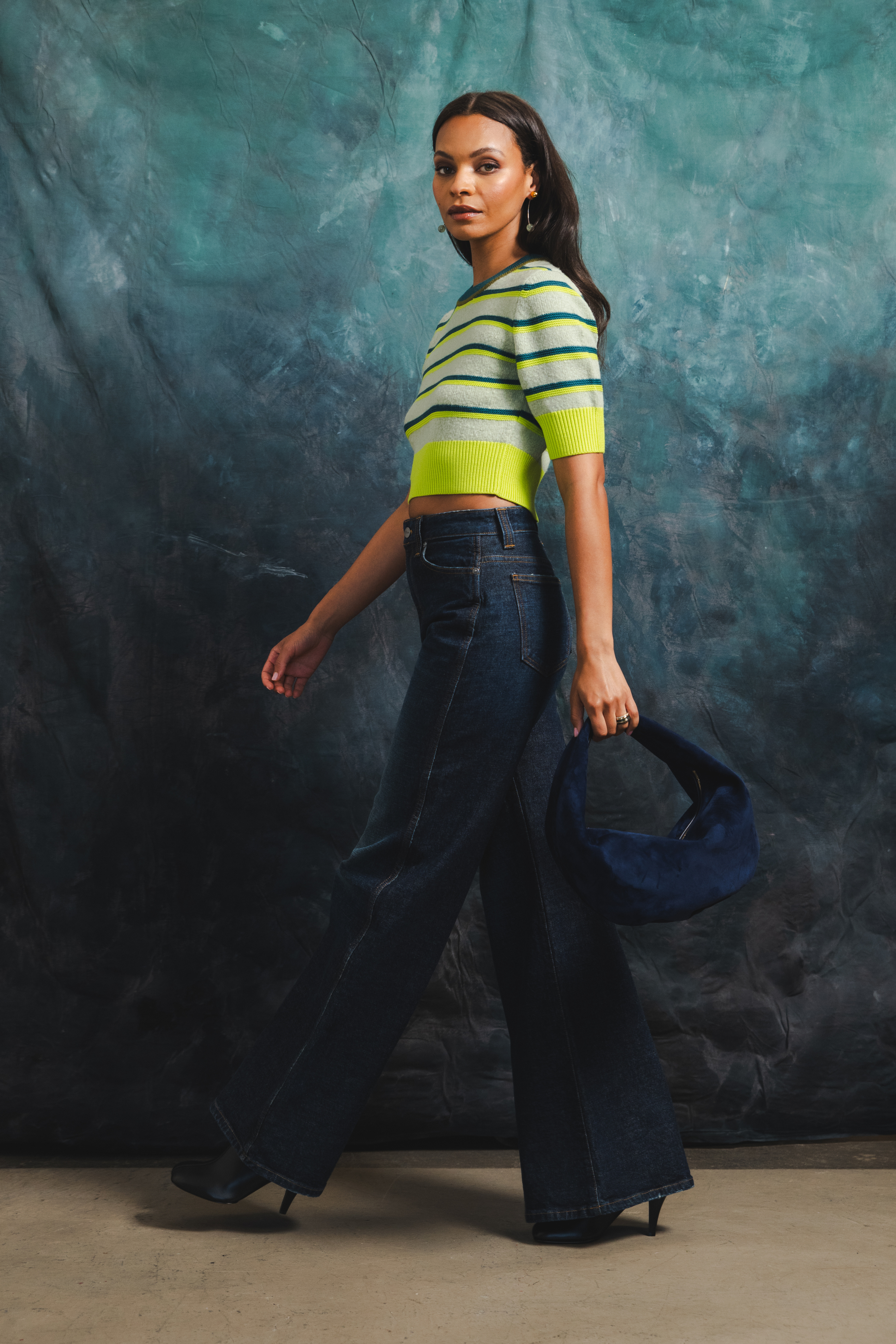 Medium Olivia Hobo Shoulder Bag in Navy