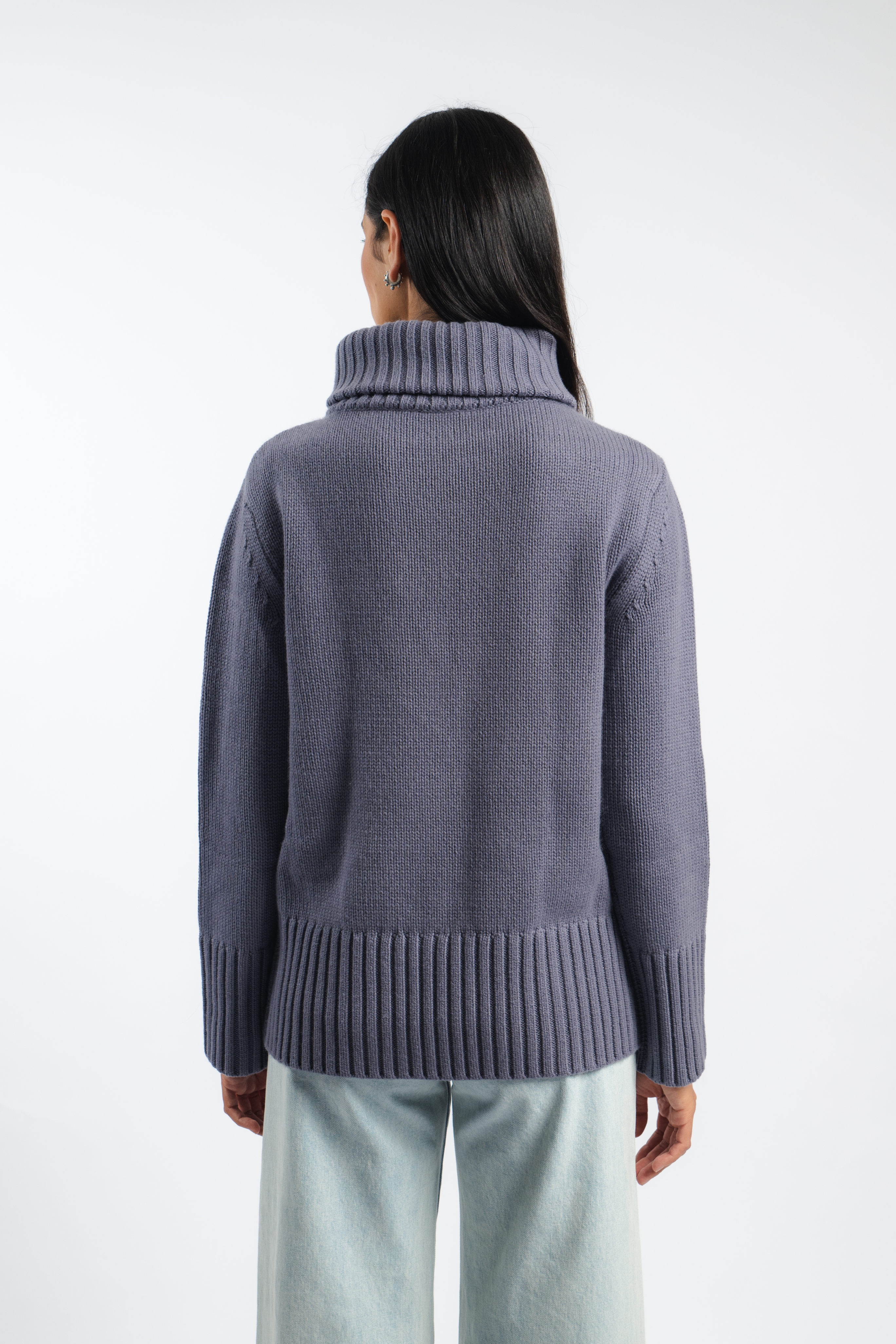 Cashmere Oversized Turtleneck in Iris