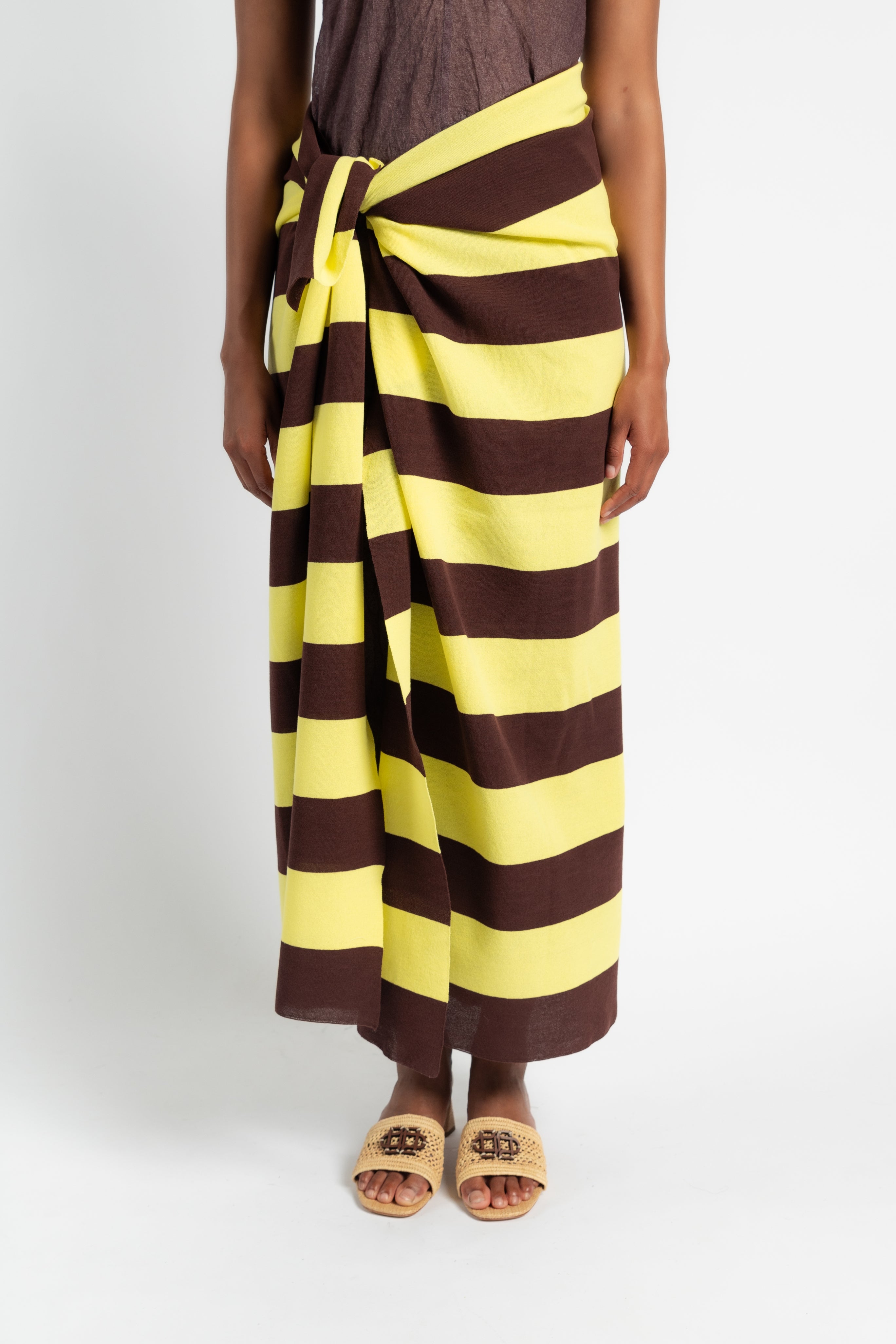 Nomi Sarong